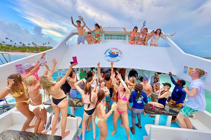 Private Cruise Party with Fun Music and Drinks Up To 100 Guests