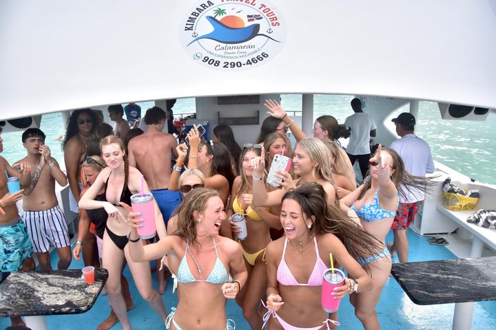 Private Cruise Party with Fun Music and Drinks Up To 100 Guests