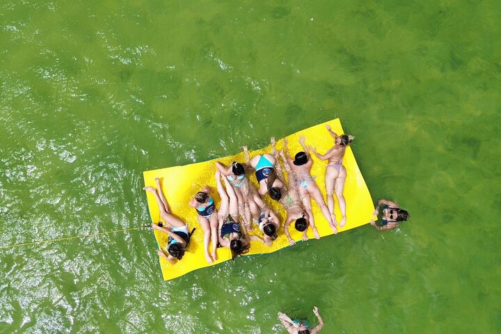 Private Cruise Party with Fun Music and Drinks Up To 100 Guests
