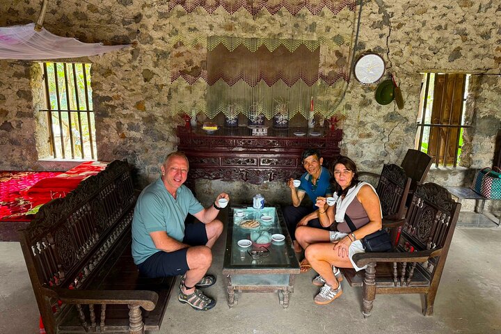 Private Day Trip to Trang An, Bich Dong, Local Family & Mua Caves