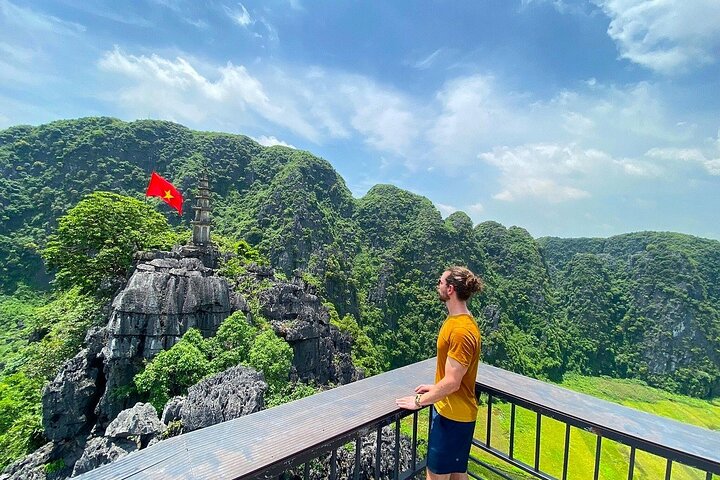 Private Day Trip to Trang An, Bich Dong, Local Family & Mua Caves