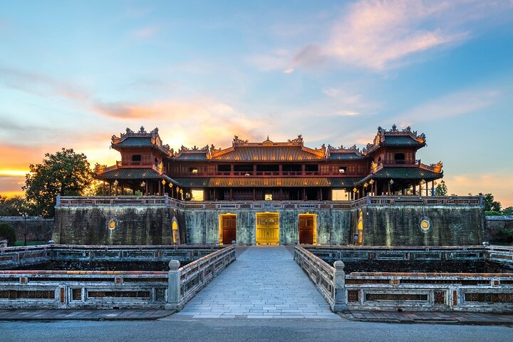 Hue city -private full day guided tour with 5 must see place