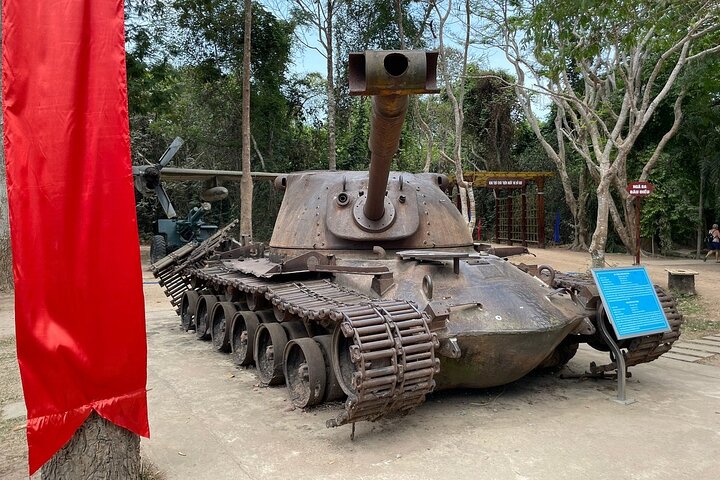 Private Tour Cu Chi Tunnels & Mekong Delta 1 Day