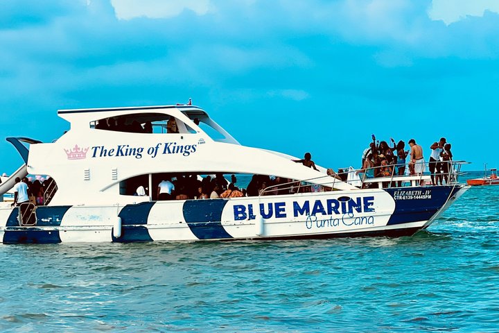 Punta Cana Luxury Party Boat with Snorkeling Sandbar and Open Bar