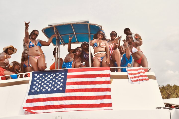 Punta Cana Luxury Party Boat with Snorkeling Sandbar and Open Bar