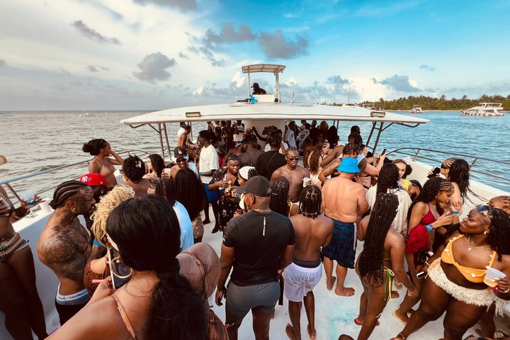 Punta Cana Luxury Party Boat with Snorkeling Sandbar and Open Bar