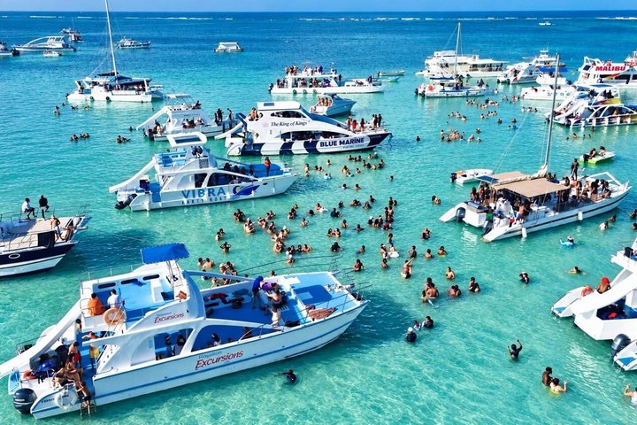 Punta Cana Luxury Party Boat with Snorkeling Sandbar and Open Bar