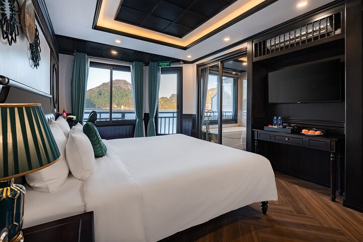 RITA CRUISE - BEST LUXURY 5 STAR CRUISE in HALONG BAY from HANOI