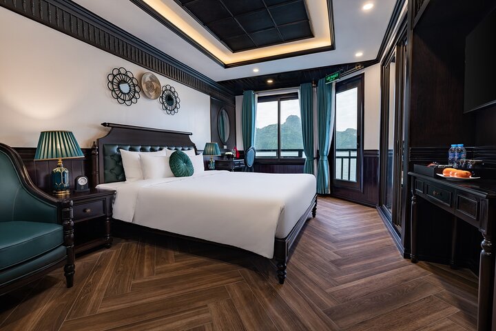 RITA CRUISE - BEST LUXURY 5 STAR CRUISE in HALONG BAY from HANOI
