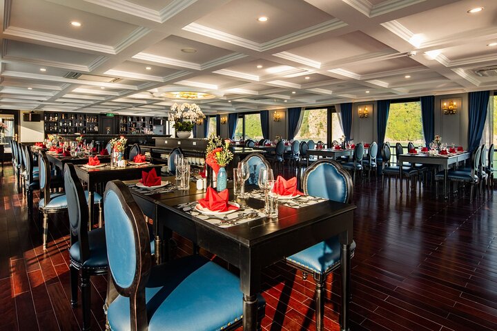 Rosy Cruise - Best Halong Bay Luxury 5 Star Cruise (2D1N)