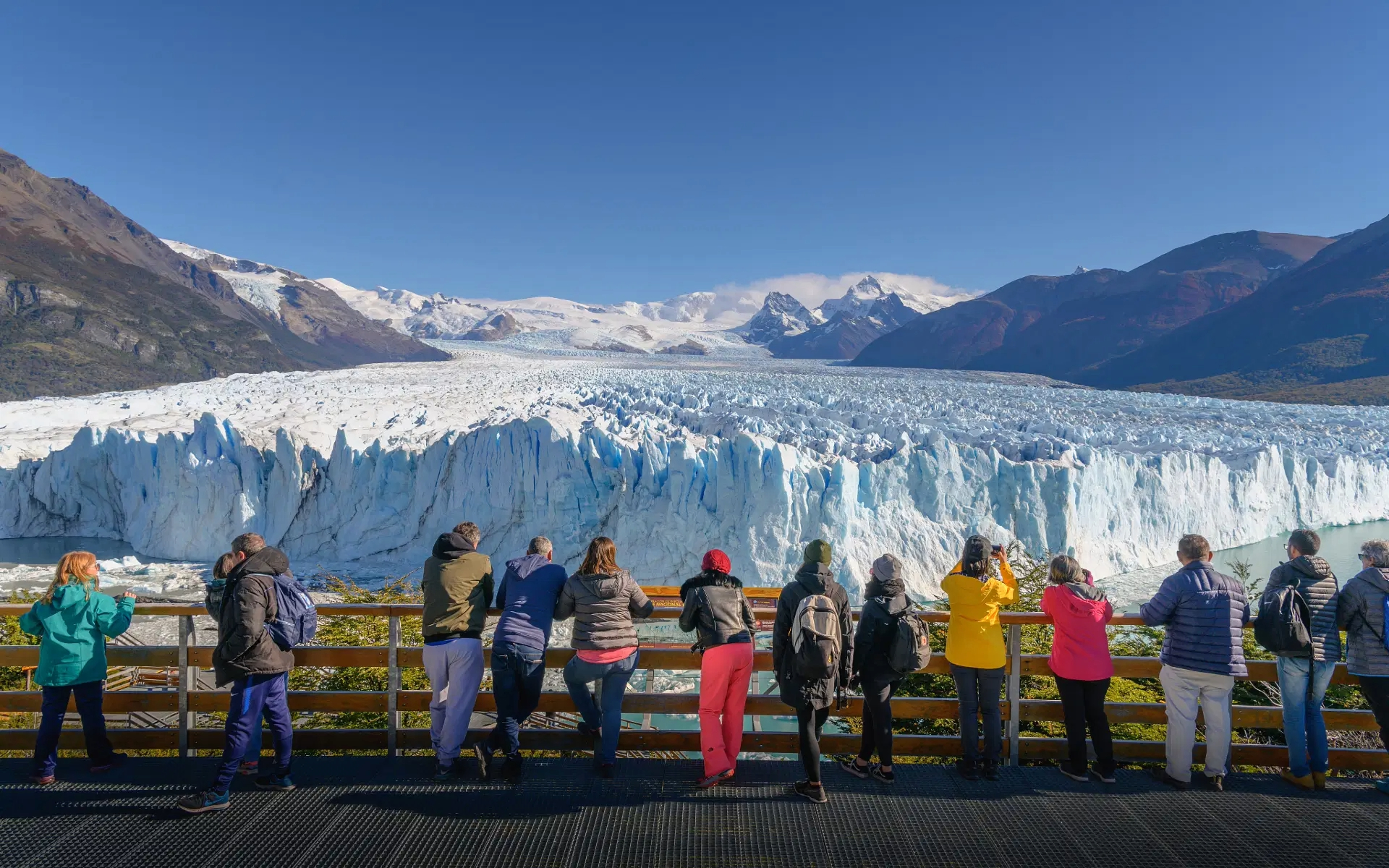 Safari Nautico y Pasarelas en el Glaciar Perito Moreno desde El Calafate