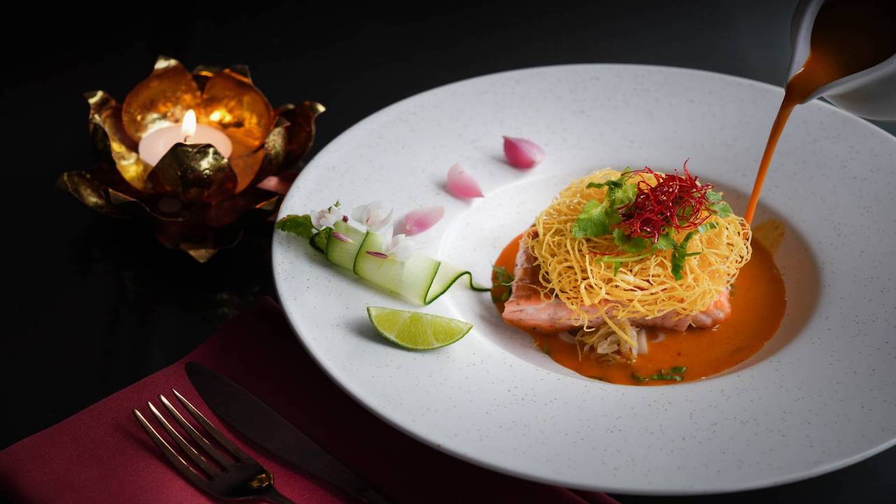 Saffron Luxury 4 Course Dinner Cruise on Bangkok’s River of Kings