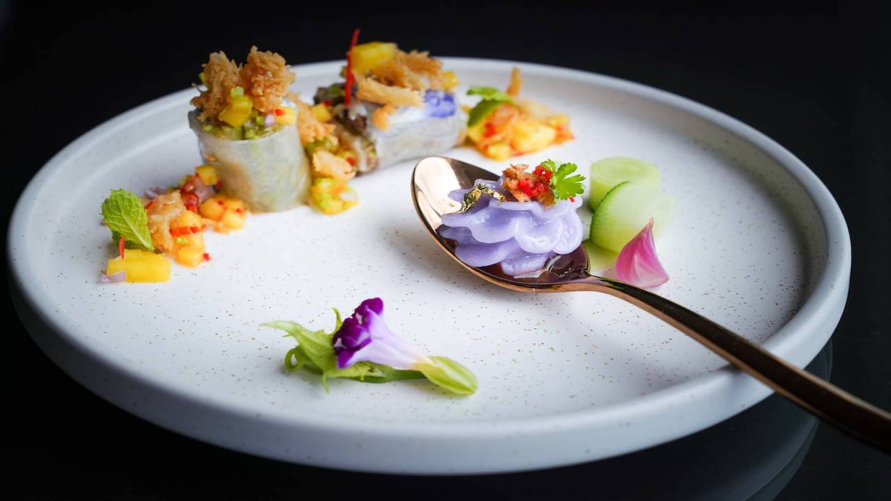 Saffron Luxury 4 Course Dinner Cruise on Bangkok’s River of Kings