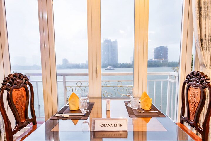 VIP Hallhttps://media-cdn.tripadvisor.com/media/attractions-splice-spp-720x480/11/8e/da/6b.jpg