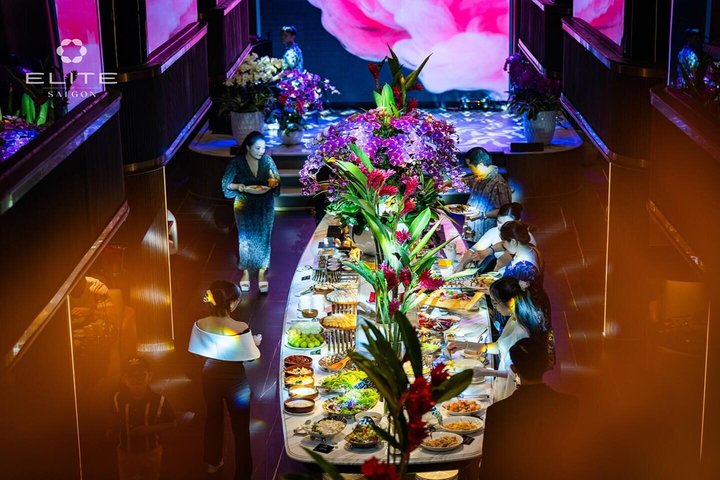 Saigon Water Puppet Show with Elegant Dinner Cruise