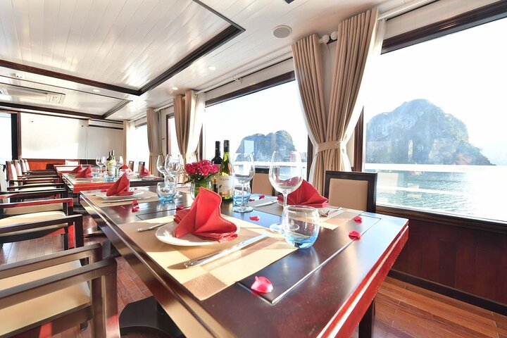 Sapphire Cruise 3 Days Tour into Halong Bay(2 Nights on Boat)