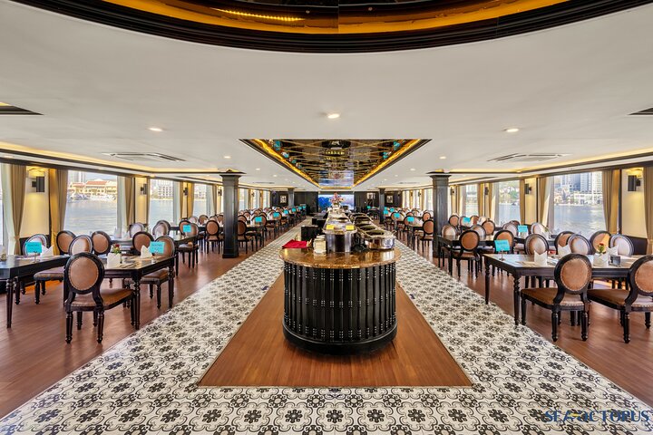 Sea Octopus Cruise - 5 Star Luxury YATCH Halong Bay Heritage Site
