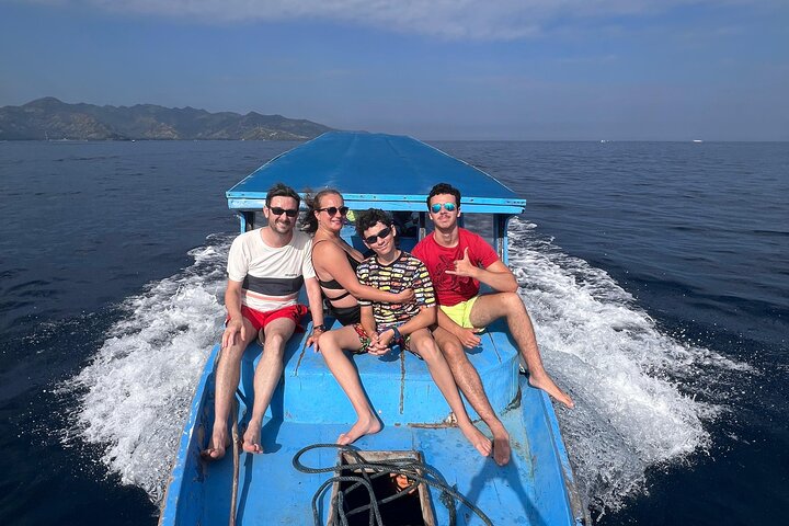 Sharing Snorkeling Trip Gili islands Depart Gili Trawangan