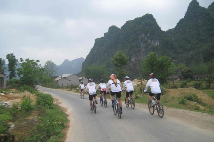 cycling in Tam coc