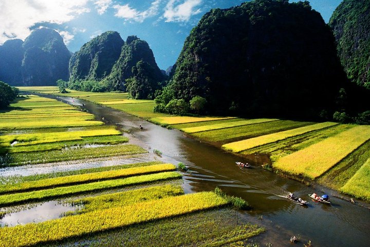 sailing to tam coc