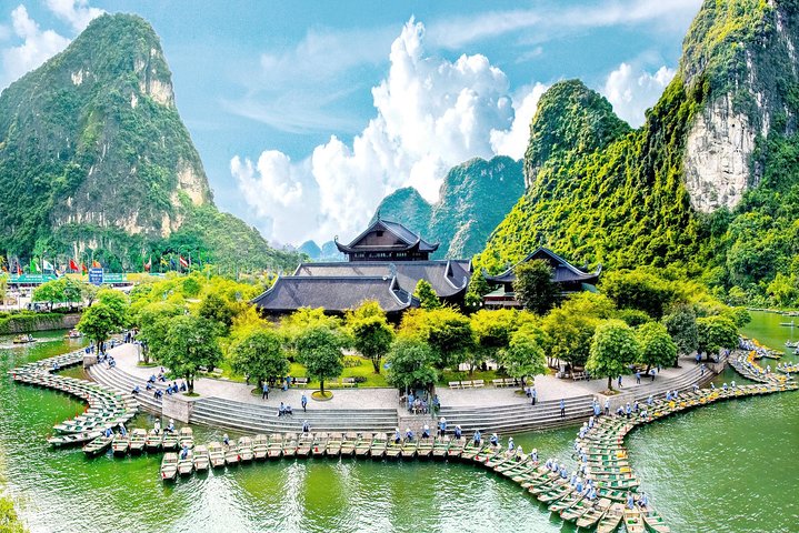 Small Group Ninh Binh Day Tour to Hoa Lu Trang An from Hanoi