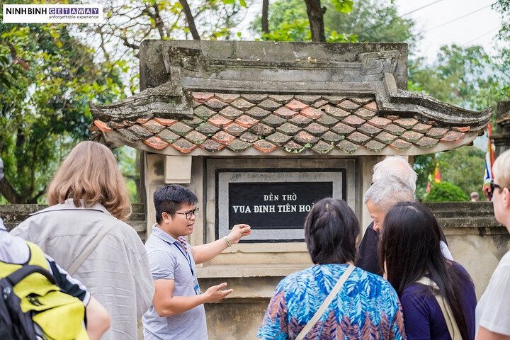 Ninh Binh Small Group Tour 1 Day From Hanoi : Hoa Lu Tam Coc Mua Cave