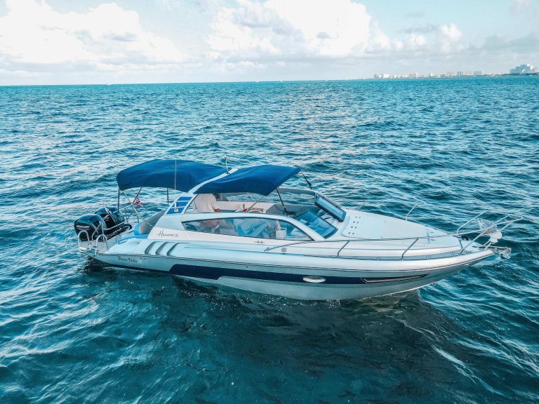 Sport Boat 34 with Cabin and Bathrom for snorkeling and visit Isla Mujeres