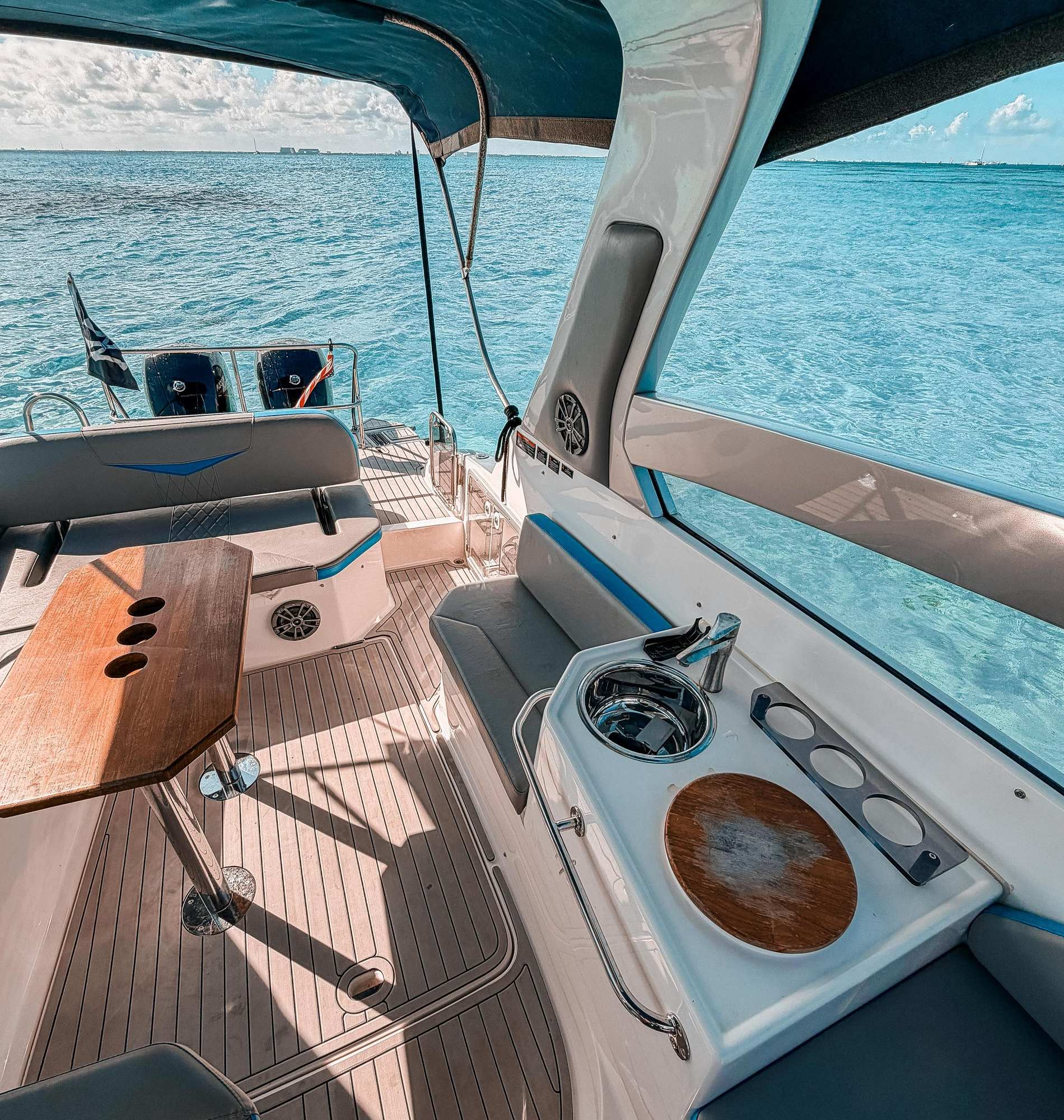Sport Boat 34 with Cabin and Bathrom for snorkeling and visit Isla Mujeres
