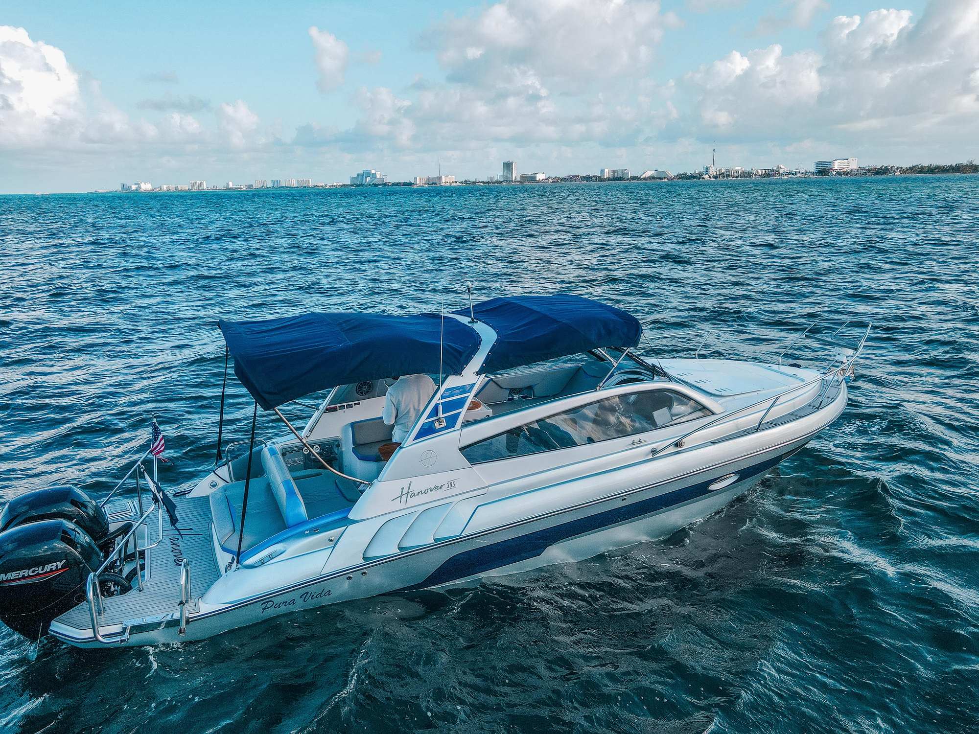 Sport Boat 34 with Cabin and Bathrom for snorkeling and visit Isla Mujeres