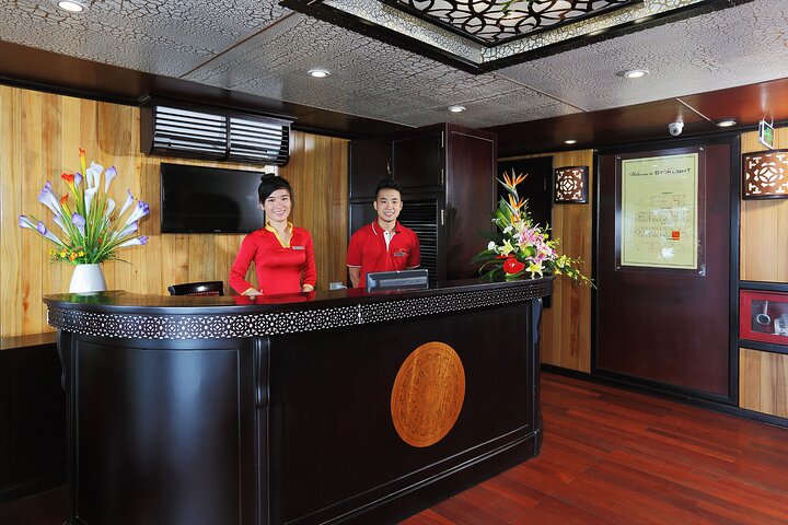 Starlight Cruise - Halong Bay Luxury Cruise 2 Days Tour