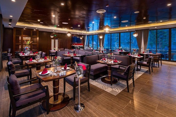 Stellar of The Sea Cruise -The Greatest Modern Yatch in Ha Long -Lan Ha Bay