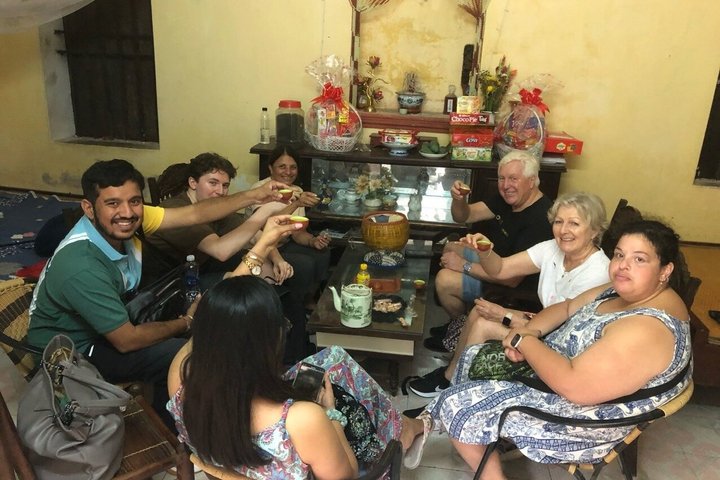 Tam Coc Boating Hoa Lu Private Day Tour and Local Family Visit