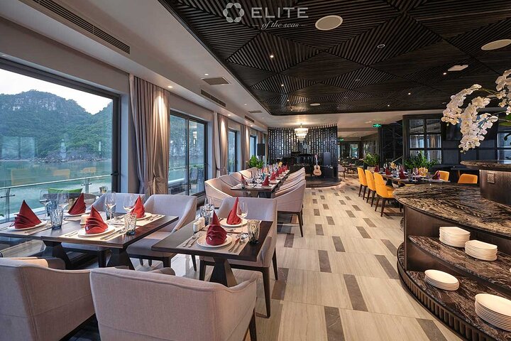 President Terrace Suite on Top Notch Cruises in Halong Bay (2D1N)