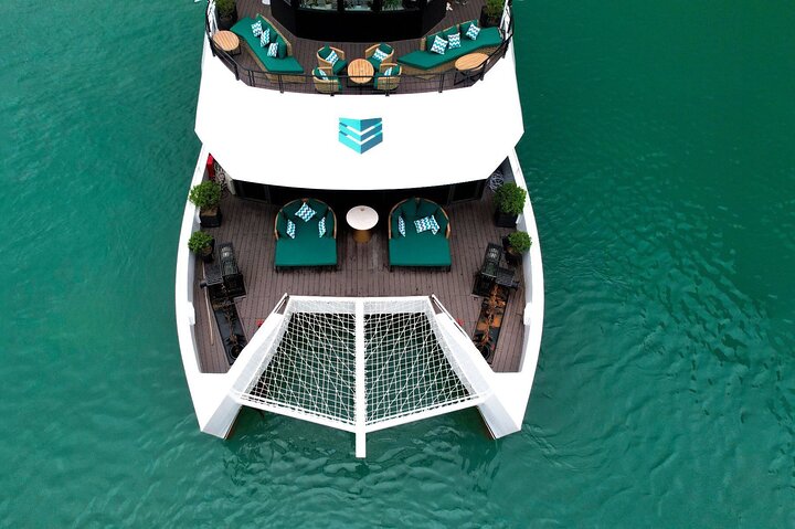 The Halong Catamaran Premium Cruise Day Trip, Outdoor Jacuzzi