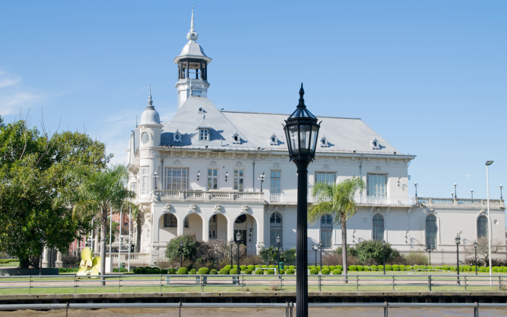 Tigre desde Buenos Aires con Navegación por el Delta y Degustación de Vinos