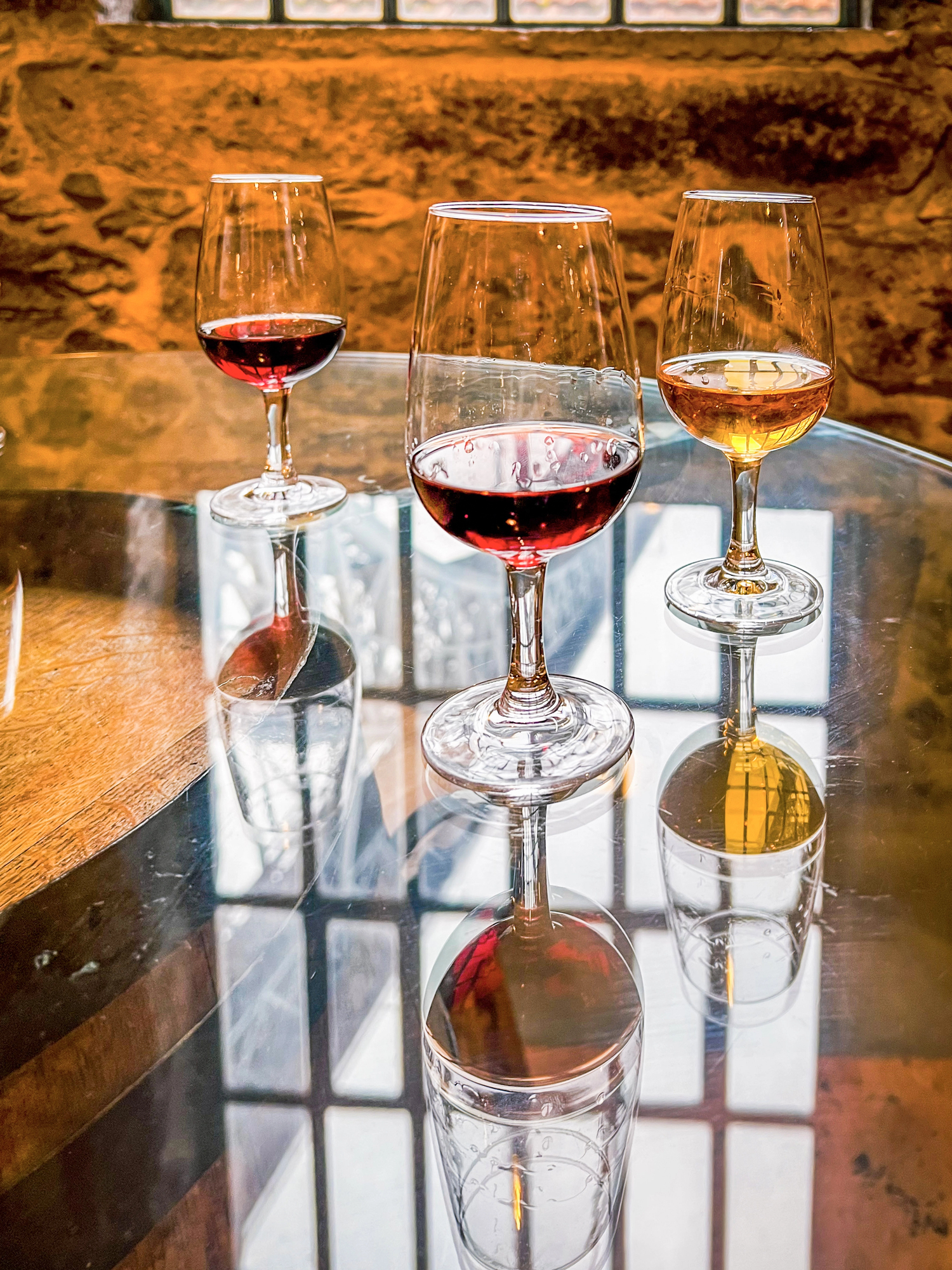 Traditional Dour Valley Tour: Winery, Cruise, Lunch and Viewpoint. - From Porto.