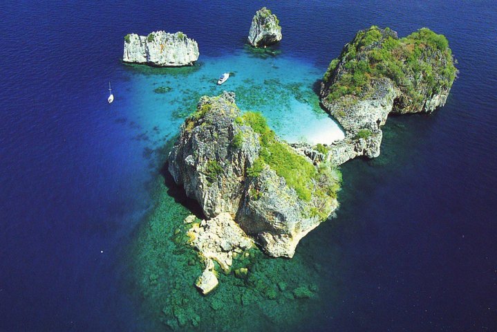Tropical Escape: Rok & Haa Islands by Speedboat