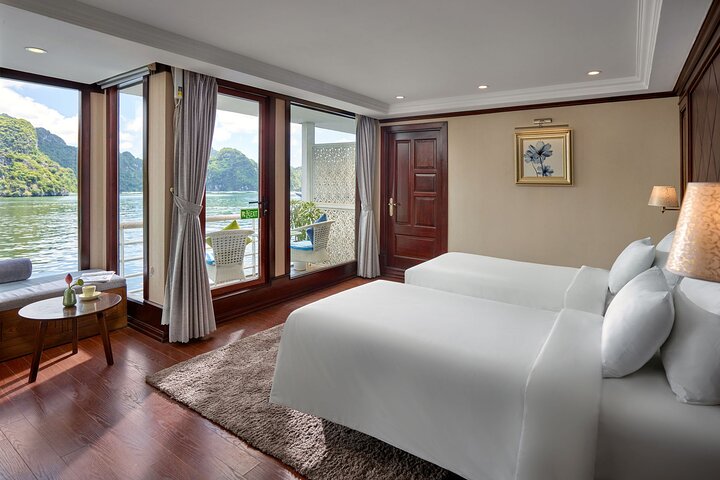 Verdure Lotus Classic Cruise in Halong Bay & Lan Ha Bay (2D1N)