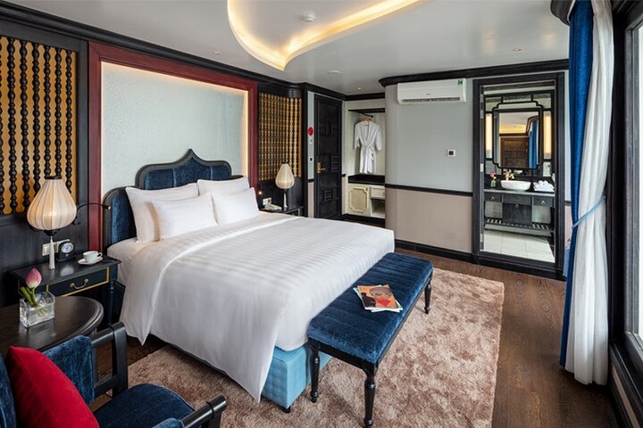 Verdure Luxury Cruise Halong Bay Overnight Cruise from Hanoi