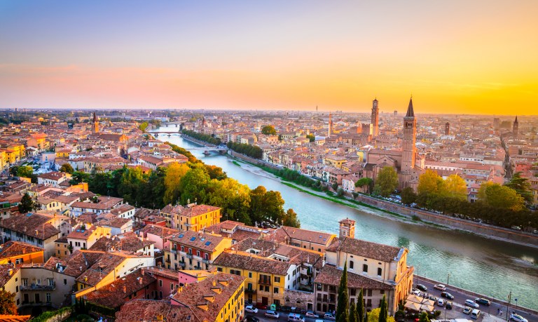VIP Experience to Verona, Sirmione & Lake Garda with Boat Cruise