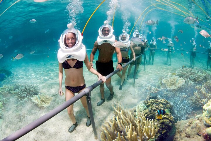 Walking under sea - Snorkeling in Cham Island